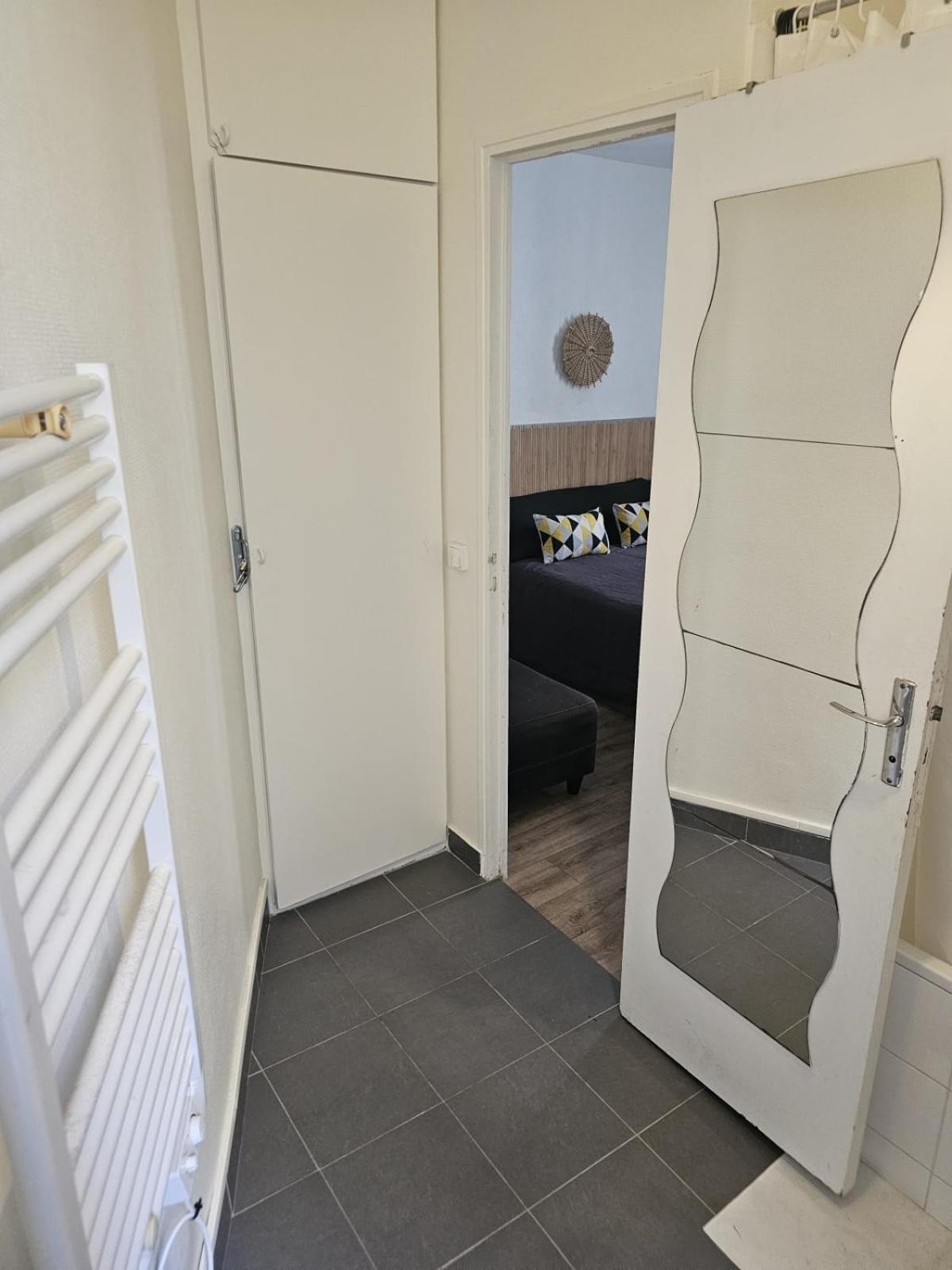 Cozy Apartment In The Heart Of The 10Th Paris Exteriör bild