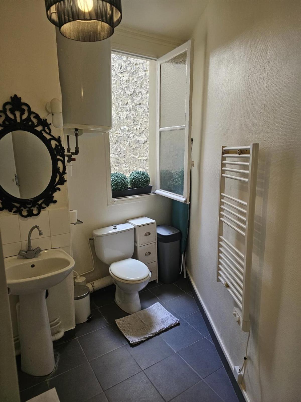 Cozy Apartment In The Heart Of The 10Th Paris Exteriör bild
